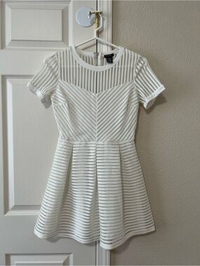 Rhapsody White Mesh Stripe Fit & Flare Skater Dress Size Medium